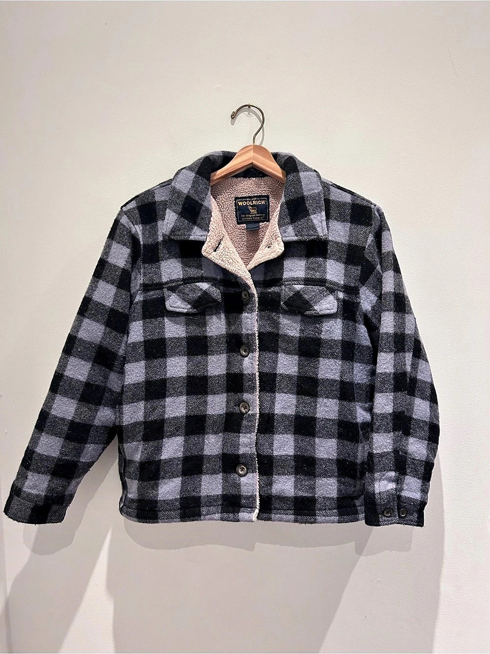 Woolrich Plaid Sherpa-Lined Jacket in Black & Gray Like New Size Medium